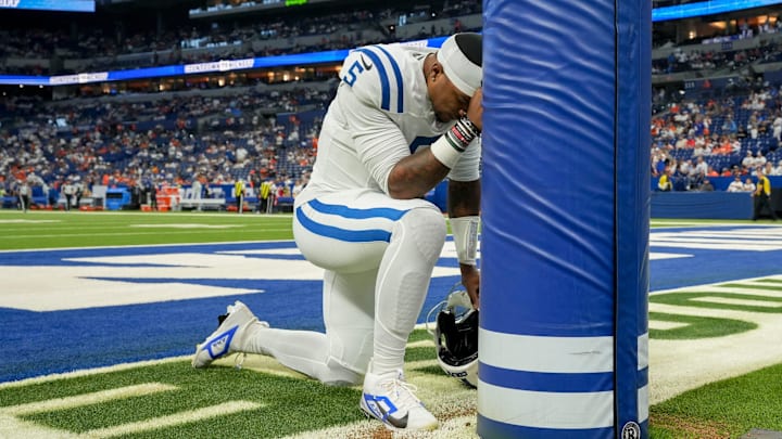 Indianapolis Colts quarterback Anthony Richardson Sr. (5) prays Sunday, Sept. 14, 2025, ahead of a game against the Denver Broncos at Lucas Oil Stadium in Indianapolis.