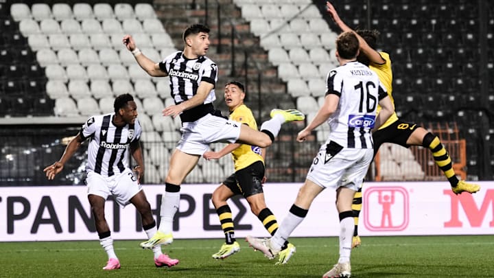 Konstantinos Koulierakis (mi.) ist ein Thema bei der SGE Konstantinos Koulierakis (mi.) ist ein Thema bei der SGE