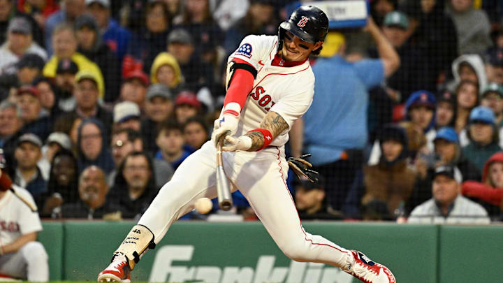 Jarren Duran hits a double