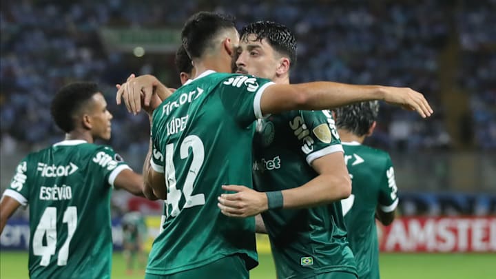 Palmeiras venceu o Sporting Cristal na estreia
