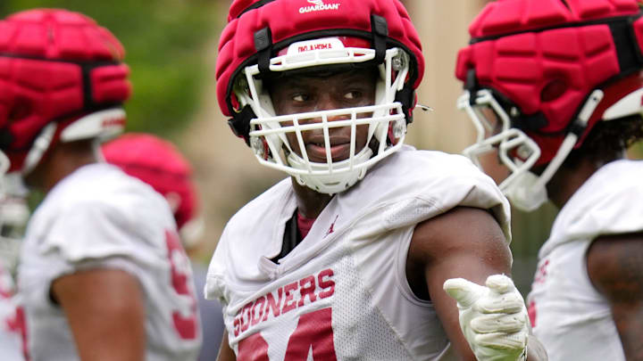 Oklahoma defensive end Adepoju Adebawore.