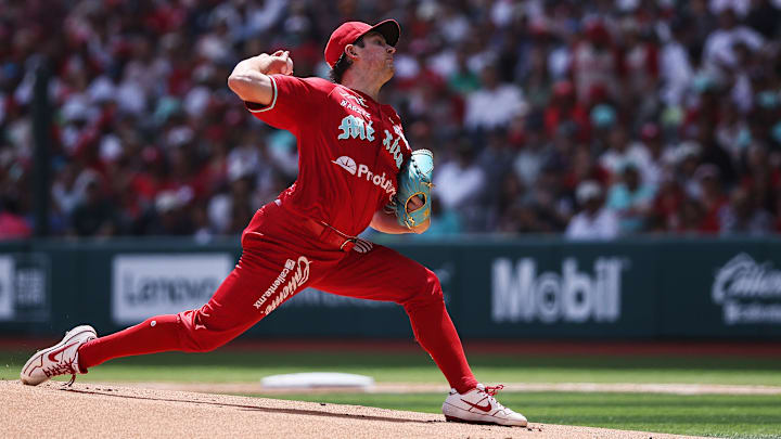 Bauer no permitió carreras ante los Yankees