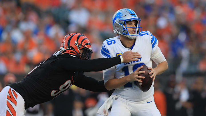 Oct 5, 2025; Cincinnati, Ohio, USA; Detroit Lions quarterback Jared Goff (16) is tackled by Cincinnati Bengals defensive end Trey Hendrickson (91) during the fourth quarter at Paycor Stadium. Mandatory Credit: Katie Stratman-Imagn Images Oct 5, 2025; Cincinnati, Ohio, USA; Detroit Lions quarterback Jared Goff (16) is tackled by Cincinnati Bengals defensive end Trey Hendrickson (91) during the fourth quarter at Paycor Stadium. Mandatory Credit: Katie Stratman-Imagn Images