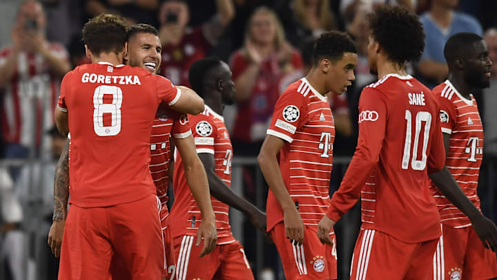 Der FC Bayern hat Barca mit 2:0 besiegt