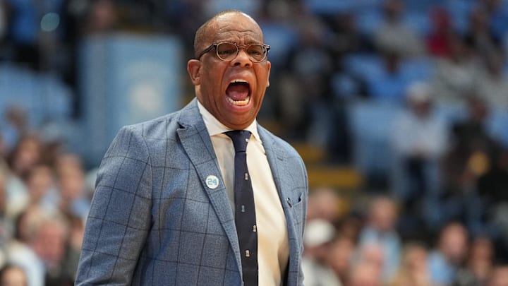 Dec 13, 2025; Chapel Hill, North Carolina, USA; North Carolina Tar Heels head coach Hubert Davis in the first half at Dean E. Smith Center. Mandatory Credit: Bob Donnan-Imagn Images Dec 13, 2025; Chapel Hill, North Carolina, USA; North Carolina Tar Heels head coach Hubert Davis in the first half at Dean E. Smith Center. Mandatory Credit: Bob Donnan-Imagn Images