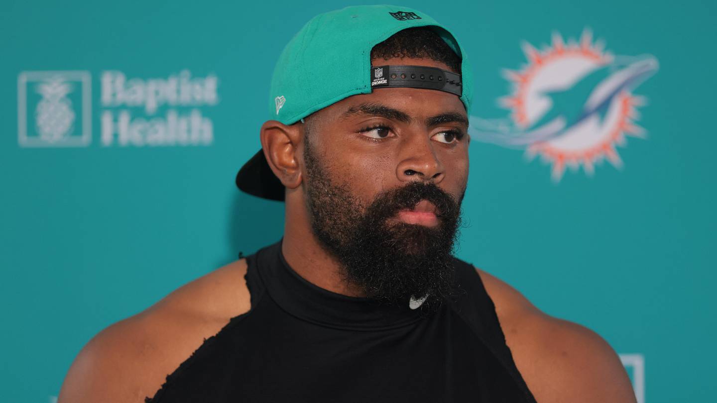 Cowboys Labeled Potential Landing Spot for Dolphins Trade Candidate