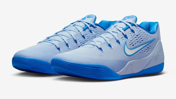 kobe low blue
