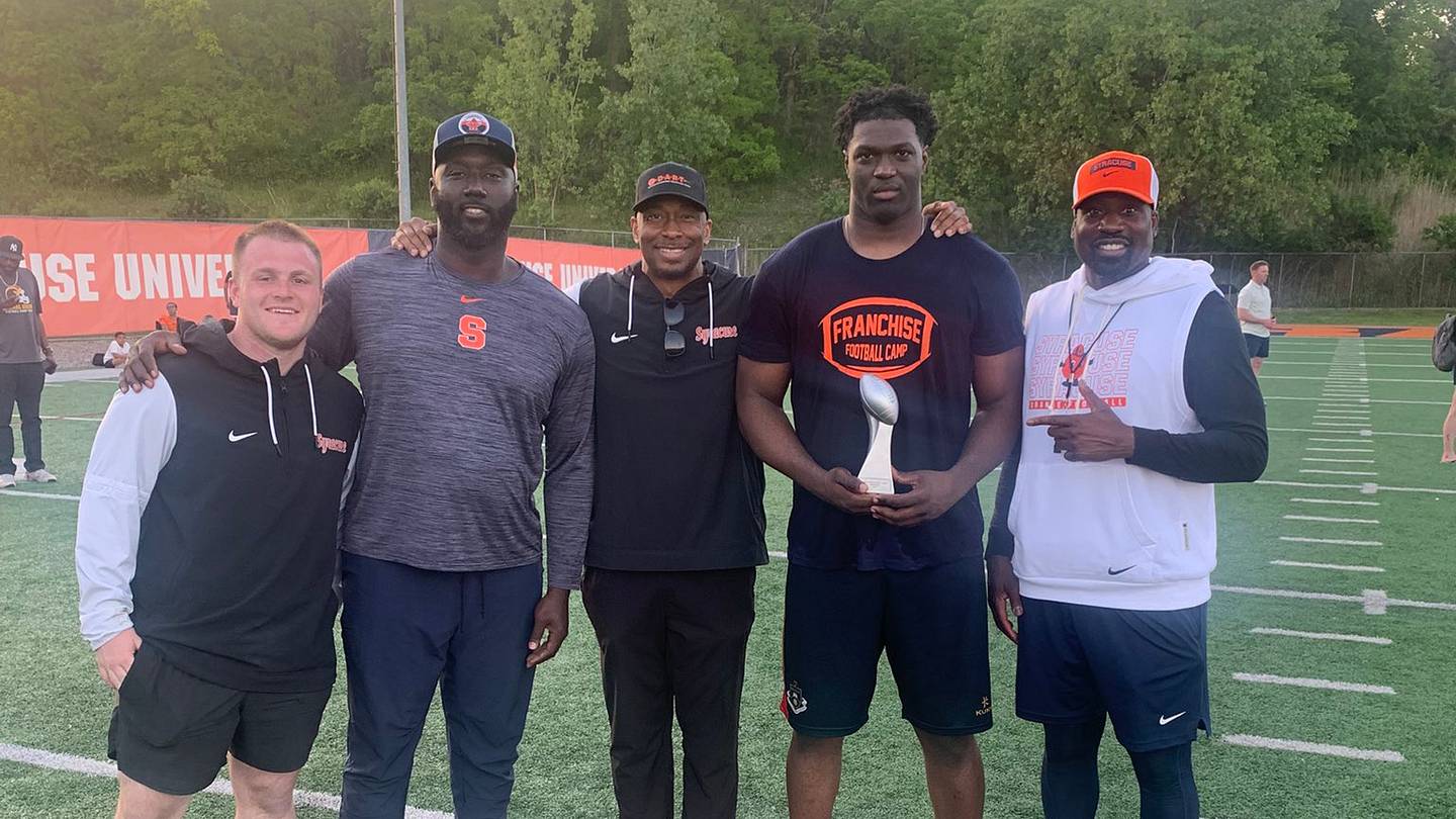 2027 DL Chima Okechukwu commits to Syracuse