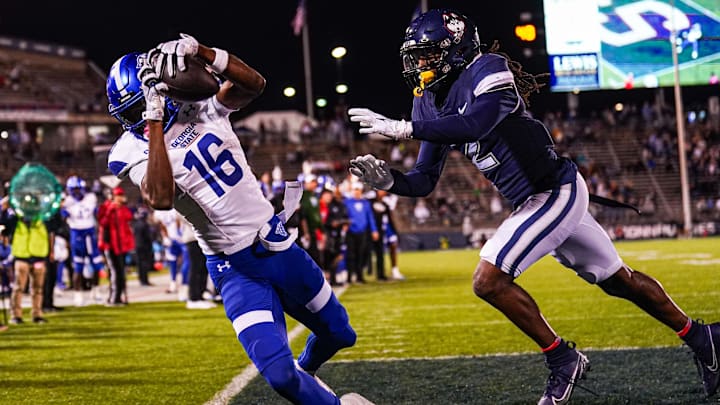 Nov 1, 2024; East Hartford, Connecticut, USA; Georgia State Panthers wide receiver Ted Hurst (16) makes a touchdown catch against the Connecticut Huskies in the second quarter at Rentschler Field at Pratt & Whitney Stadium. Mandatory Credit: David Butler II-Imagn Images