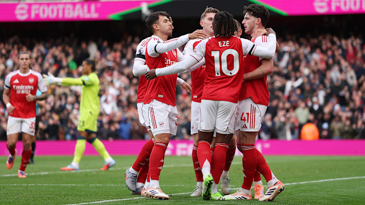 El Arsenal quiere mantenerse en la cima de la Premier League