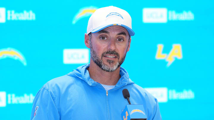Los Angeles Chargers defensive coordinator Jesse Minter 