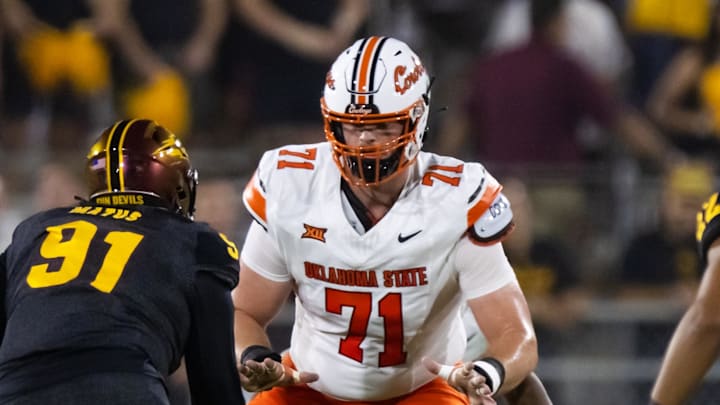 Oklahoma State Cowboys offensive tackle Dalton Cooper