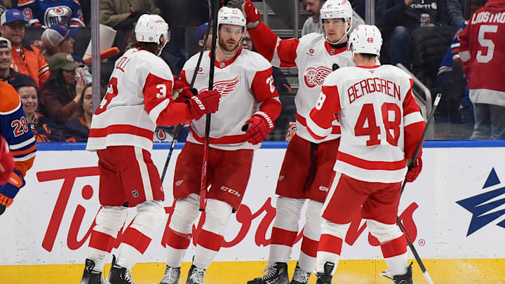 Detroit Red Wings v Edmonton Oilers