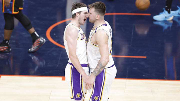Austin Reaves y Luka Doncic podrían unirse a los Lakers para el Juego 3 de la serie de playoffs ante Rockets