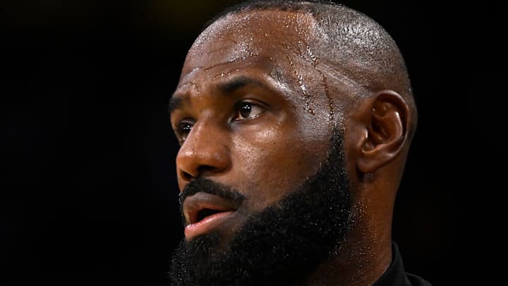 Los Angeles Lakers defeated the Utah Jazz 140-126 to win a NBA basketball game.