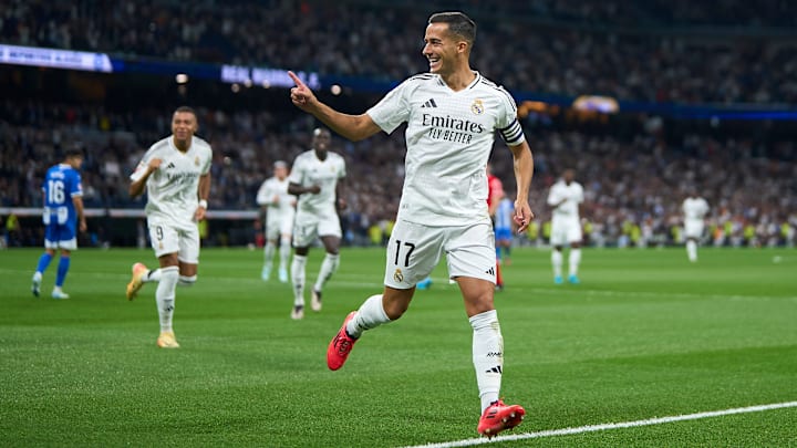 Real Madrid CF v Deportivo Alaves  - La Liga EA Sports