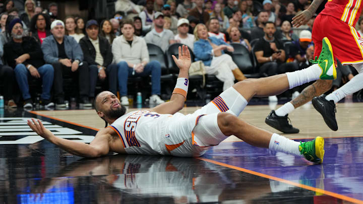 Atlanta Hawks v Phoenix Suns Atlanta Hawks v Phoenix Suns