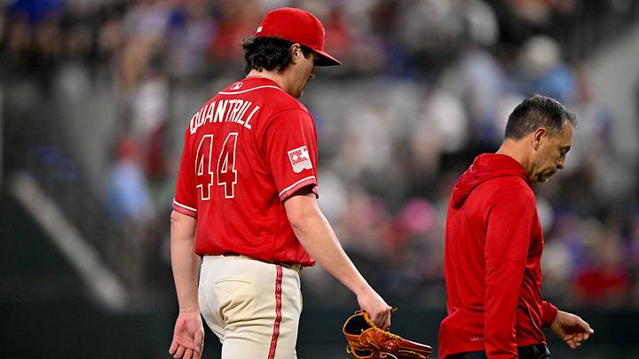 Sep 19, 2026: Texas Rangers pitcher Cal Quantrill (44) leaves the game against the Toronto Blue Jays during the second inning at Globe Life Field. Credit: Jerome Miron-Imagn Images
