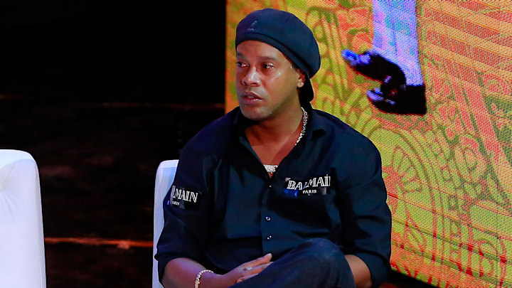 Ronaldinho s'exprime sur les cas Messi et Neymar