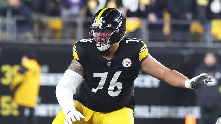 Jan 4, 2026; Pittsburgh, Pennsylvania, USA;  Pittsburgh Steelers offensive tackle Troy Fautanu (76) blocks at the line of scrimmage against the Baltimore Ravens during the first quarter at Acrisure Stadium. Mandatory Credit: Charles LeClaire-Imagn Images