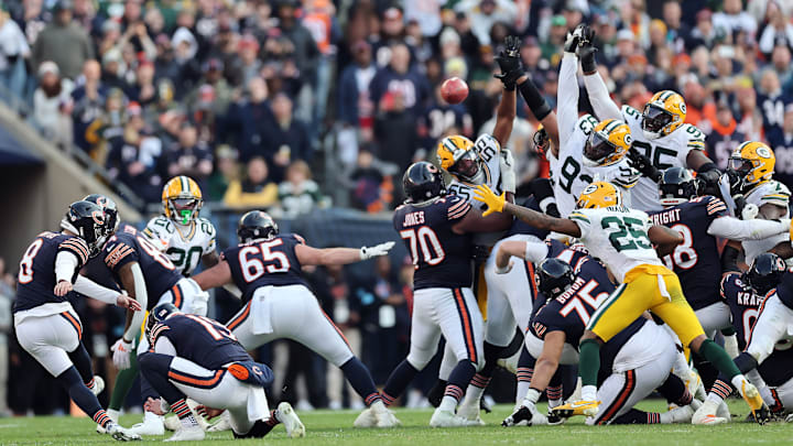 Green Bay Packers v Chicago Bears