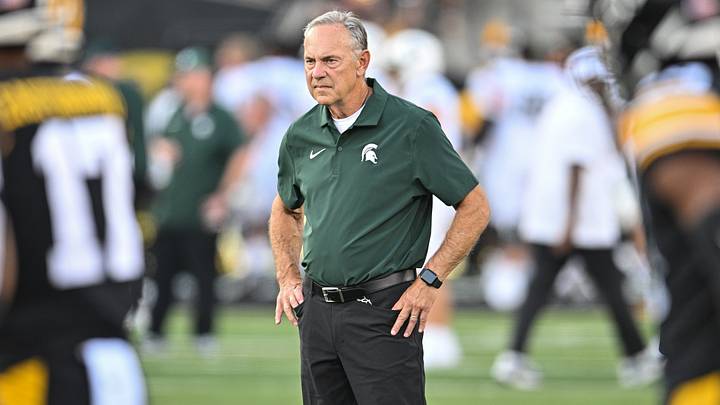 Sep 30, 2023; Iowa City, Iowa, USA; Former Michigan State Spartans head coach Mark Dantonio (right) looks on from the field before the game against the Iowa Hawkeyes at Kinnick Stadium. Mandatory Credit: Jeffrey Becker-USA TODAY Sports Sep 30, 2023; Iowa City, Iowa, USA; Former Michigan State Spartans head coach Mark Dantonio (right) looks on from the field before the game against the Iowa Hawkeyes at Kinnick Stadium. Mandatory Credit: Jeffrey Becker-USA TODAY Sports