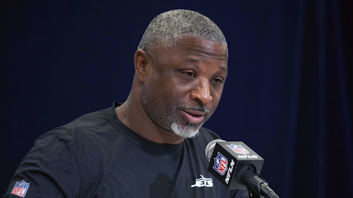 Feb 25, 2025; Indianapolis, IN, USA; New York Jets coach Aaron Glenn speaks during the NFL Scouting Combine at the Indiana Convention Center. Mandatory Credit: Kirby Lee-Imagn Images Feb 25, 2025; Indianapolis, IN, USA; New York Jets coach Aaron Glenn speaks during the NFL Scouting Combine at the Indiana Convention Center. Mandatory Credit: Kirby Lee-Imagn Images