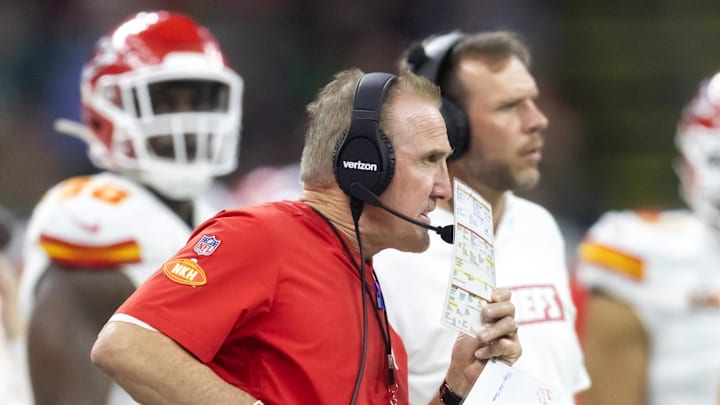 Feb 9, 2025; New Orleans, LA, USA; Kansas City Chiefs defensive coordinator Steve Spagnuolo against the Philadelphia Eagles in Super Bowl LIX at Ceasars Superdome. Mandatory Credit: Mark J. Rebilas-Imagn Images Feb 9, 2025; New Orleans, LA, USA; Kansas City Chiefs defensive coordinator Steve Spagnuolo against the Philadelphia Eagles in Super Bowl LIX at Ceasars Superdome. Mandatory Credit: Mark J. Rebilas-Imagn Images