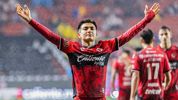 Gilberto Mora convirtió desde el manchón penal ante Juárez Gilberto Mora convirtió desde el manchón penal ante Juárez