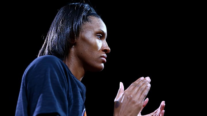 Sep 7, 2014; Phoenix, AZ, USA; Phoenix Mercury guard DeWanna Bonner (24) against the Chicago Sky during game one of the WNBA Finals at US Airways Center. The Mercury defeated the Sky 83-62. Mandatory Credit: Mark J. Rebilas-Imagn Images
Sep 7, 2014; Phoenix, AZ, USA; Phoenix Mercury guard DeWanna Bonner (24) against the Chicago Sky during game one of the WNBA Finals at US Airways Center. The Mercury defeated the Sky 83-62. Mandatory Credit: Mark J. Rebilas-Imagn Images