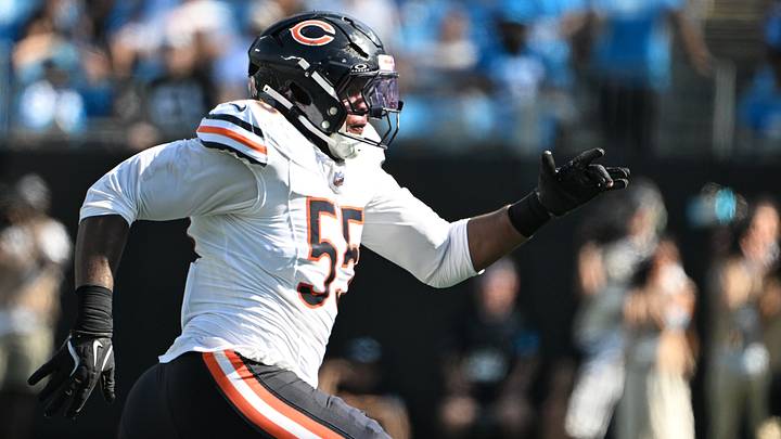 Chicago Bears defensive end Dayo Odeyingbo (55) on the field in the second half at Bank of America Stadium. Mandatory Credit: Bob Donnan-Imagn Images