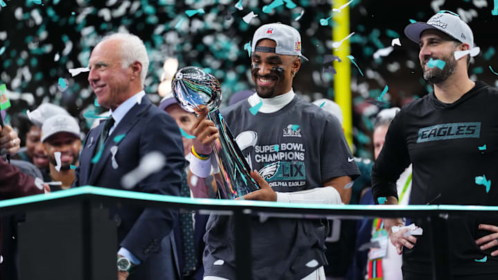 Jalen Hurts holding Lombardi Trophy