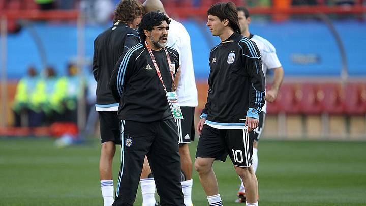 Messi y Maradona, unidos por la gloria y el dolor de perder una final del Mundial Messi y Maradona, unidos por la gloria y el dolor de perder una final del Mundial