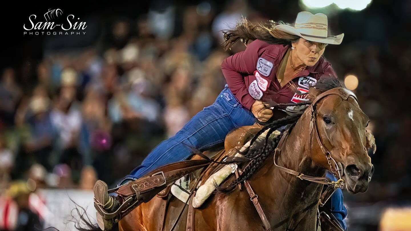 Hello Stella Returns To Rodeo’s Major Barrel Racing Stage After Long Battle With EHM