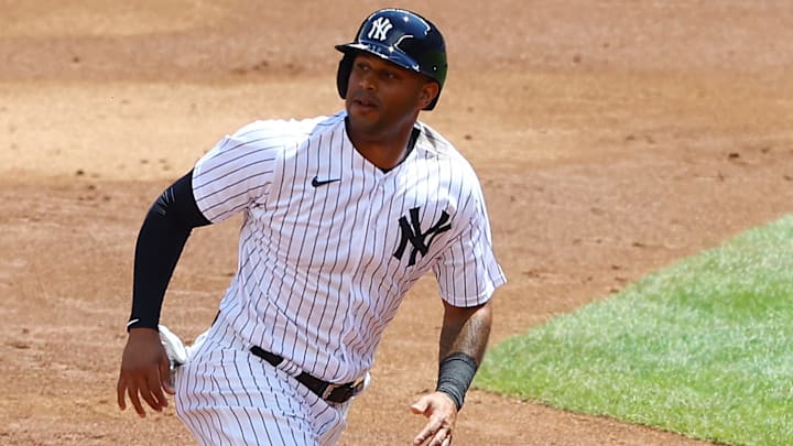 Aaron Hicks participó en 12 juegos con los Leones del Escogido en LIDOM 