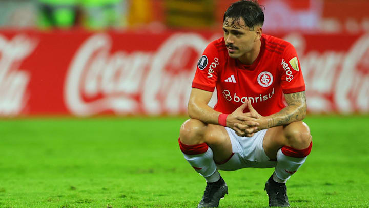 Maurício virou desfalque por conta de uma lesão no ombro