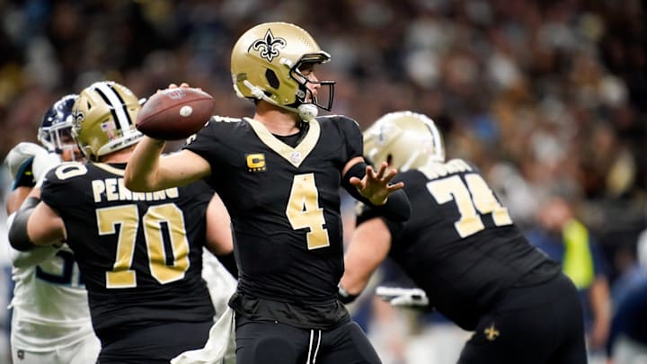 New Orleans Saints quarterback Derek Carr (4) throws the ball in the fourth quarter against the