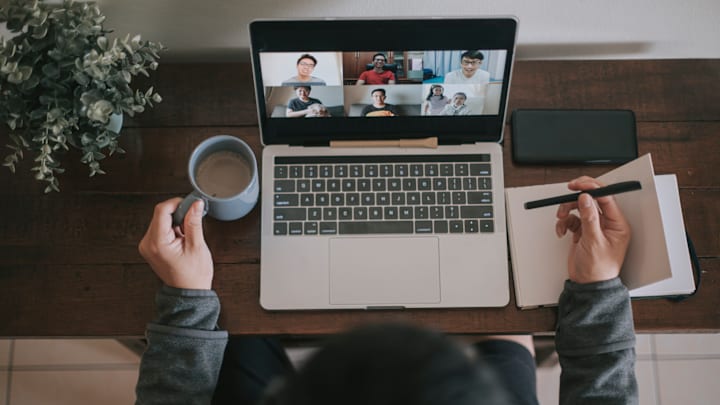 Simplify you day, one hack at a time.