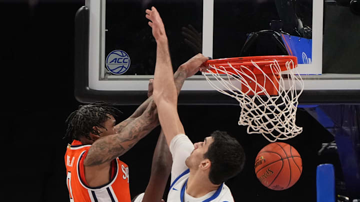 Syracuse basketball has a dynamic-looking pair at the forward spot for the upcoming season. They complement each other well.