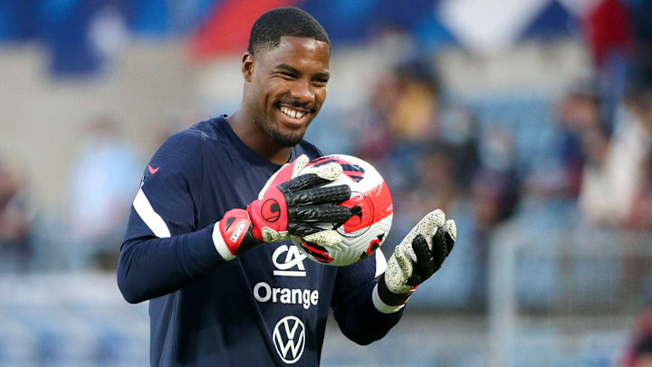 Mike Maignan Mike Maignan