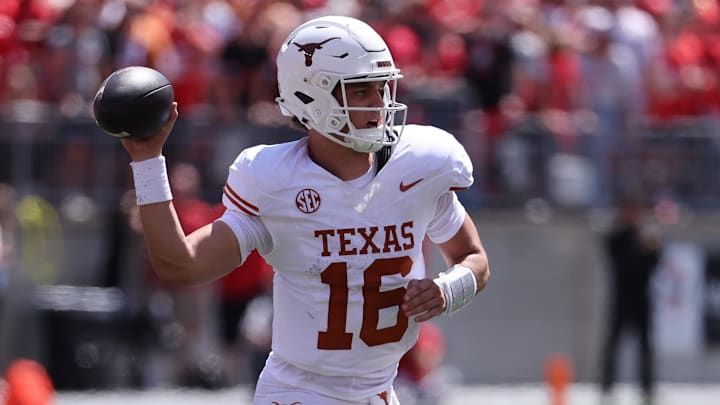 Texas Longhorns quarterback Arch Manning against the Ohio State Buckeyes.