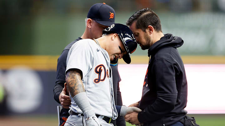 Javier Báez salió del juego entre Tigres y Cerveceros en el propio primer inning