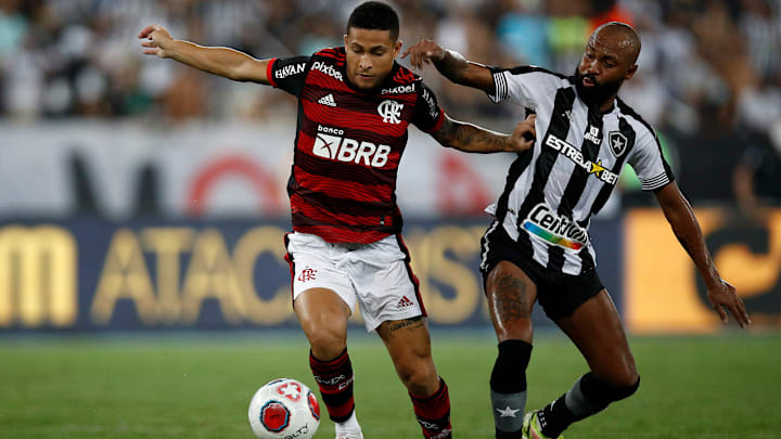 Clássico entre Flamengo e Botafogo será disputado neste domingo Clássico entre Flamengo e Botafogo será disputado neste domingo