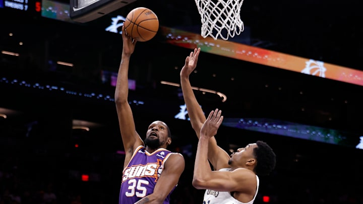 New Orleans Pelicans v Phoenix Suns