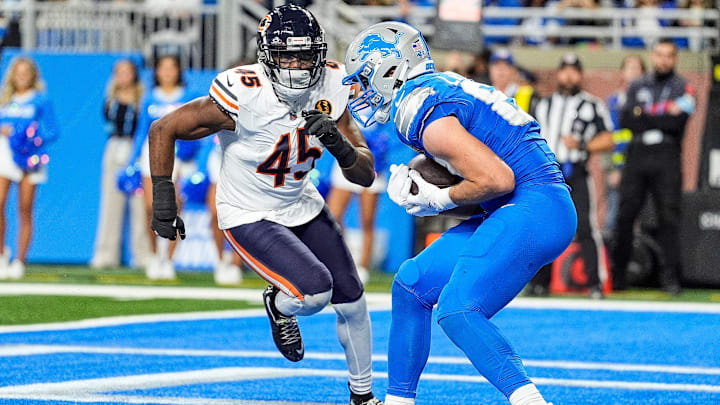 Sam LaPorta gets open for the touchdown with Tremaine Edmunds unable to do anything about it. Ben Johnson knew how to use tight ends in Detroit.