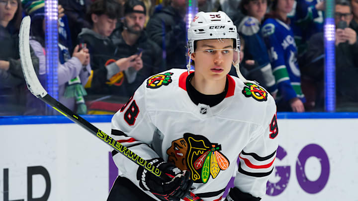 Chicago Blackhawks v Vancouver Canucks