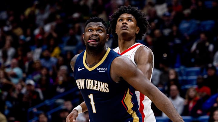Mar 6, 2025; New Orleans, Louisiana, USA; New Orleans Pelicans forward Zion Williamson (1) and Houston Rockets forward Amen Thompson (1) fight for position on a free throw during the second half at Smoothie King Center. Mandatory Credit: Stephen Lew-Imagn Images Mar 6, 2025; New Orleans, Louisiana, USA; New Orleans Pelicans forward Zion Williamson (1) and Houston Rockets forward Amen Thompson (1) fight for position on a free throw during the second half at Smoothie King Center. Mandatory Credit: Stephen Lew-Imagn Images
