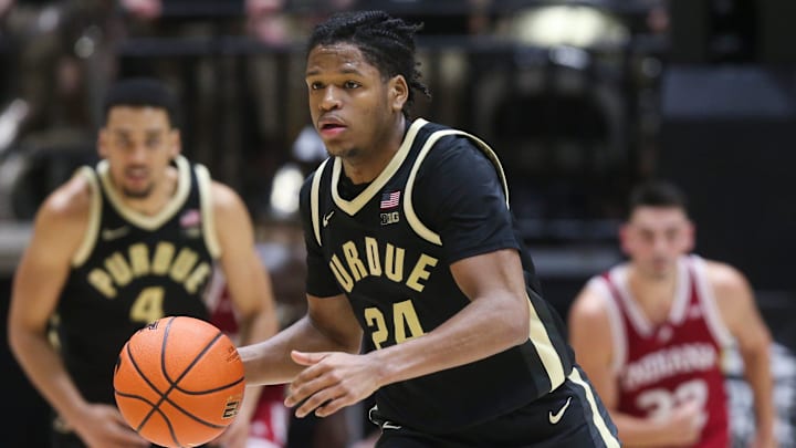 Purdue Boilermakers guard Gicarri Harris (24) drives to the basket 