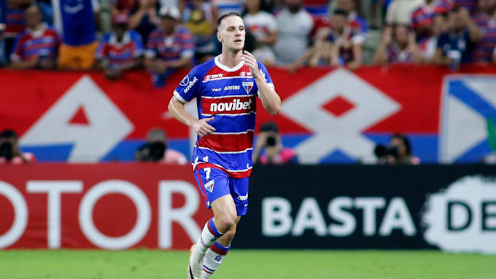 Pochettino "destruiu" a defesa do Fluminense na Arena Castelão