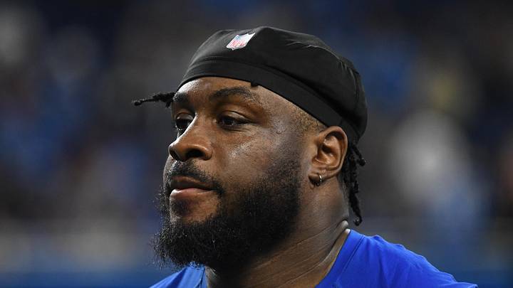Detroit Lions defensive end Levi Onwuzurike (91) looks on